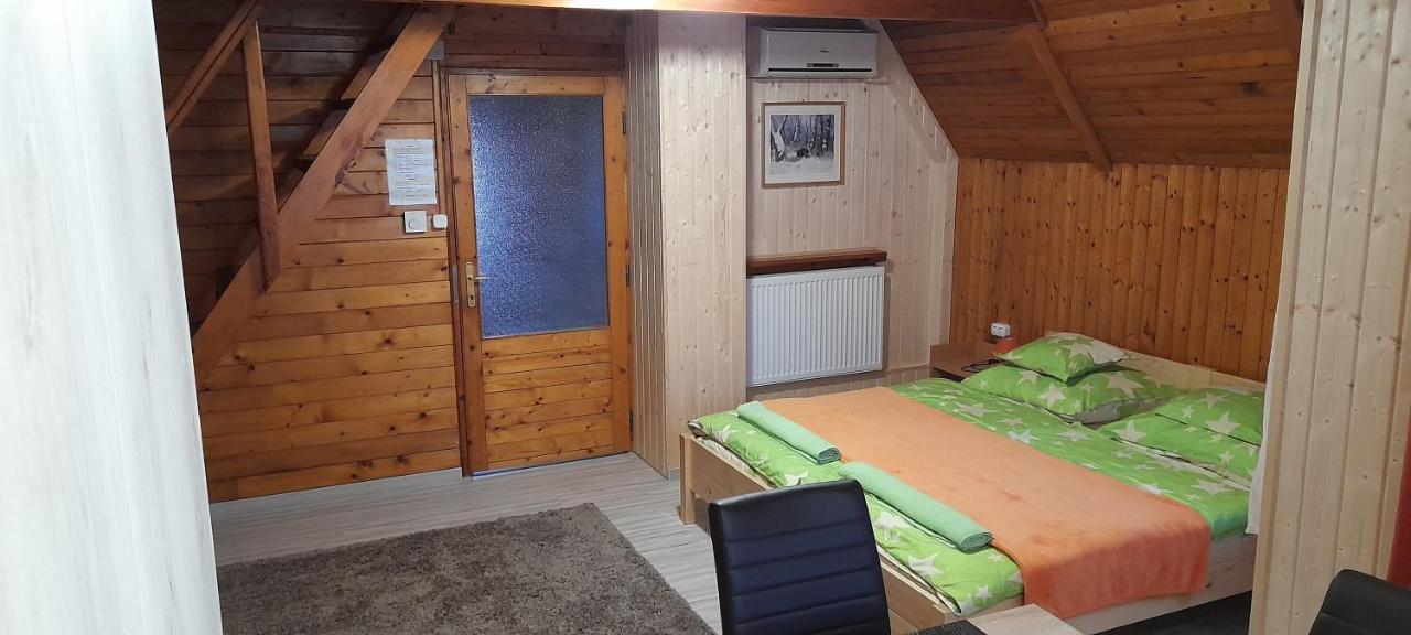 Keri Apartman Mosonmagyarovar Exterior foto