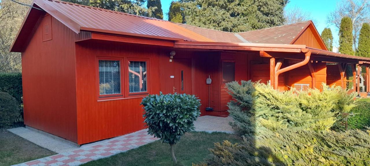 Keri Apartman Mosonmagyarovar Exterior foto