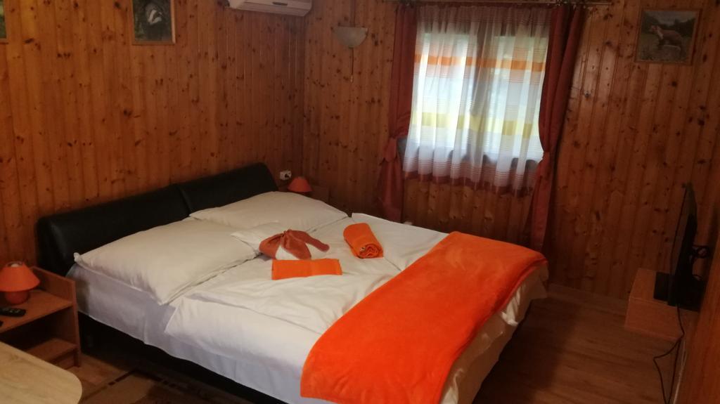 Keri Apartman Mosonmagyarovar Exterior foto