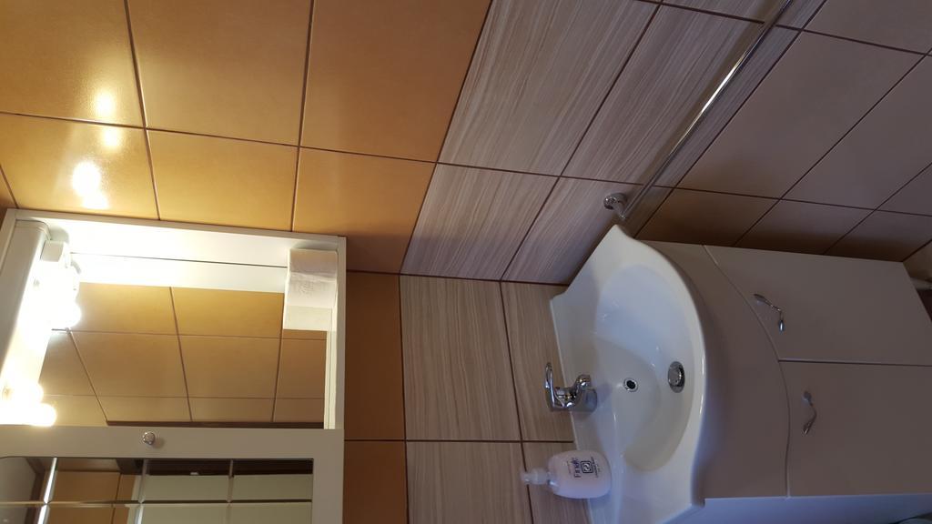 Keri Apartman Mosonmagyarovar Quarto foto