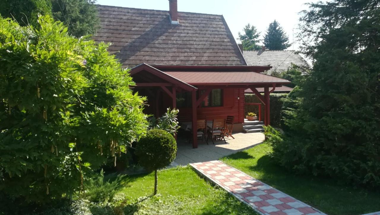 Keri Apartman Mosonmagyarovar Exterior foto