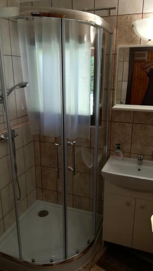Keri Apartman Mosonmagyarovar Exterior foto